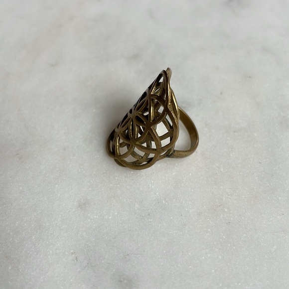 Vintage | Brass Sacred Geometry Ring | Size 7/8 - Picture 4 of 10